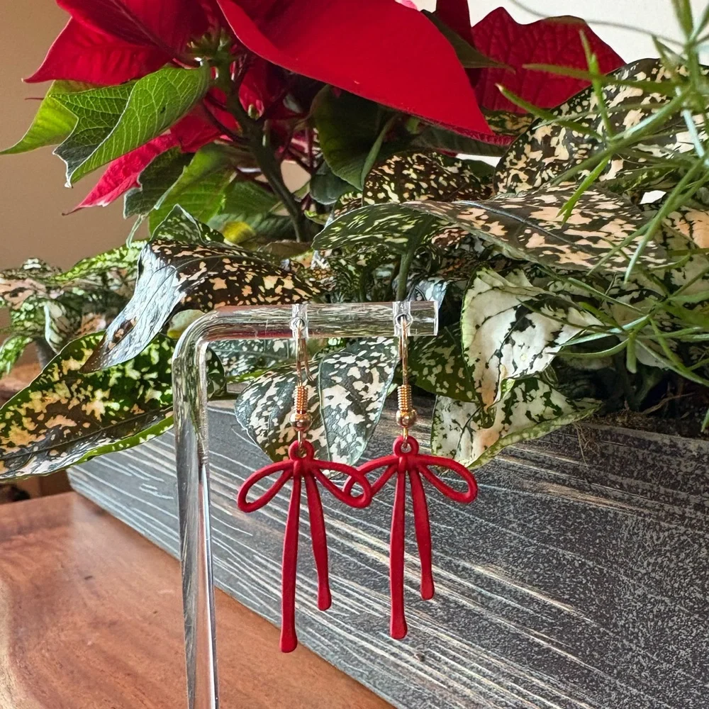 ♥️💖 Festive Red Coquette Bow Earrings Valentine’s Day NWT - Picture 3 of 4